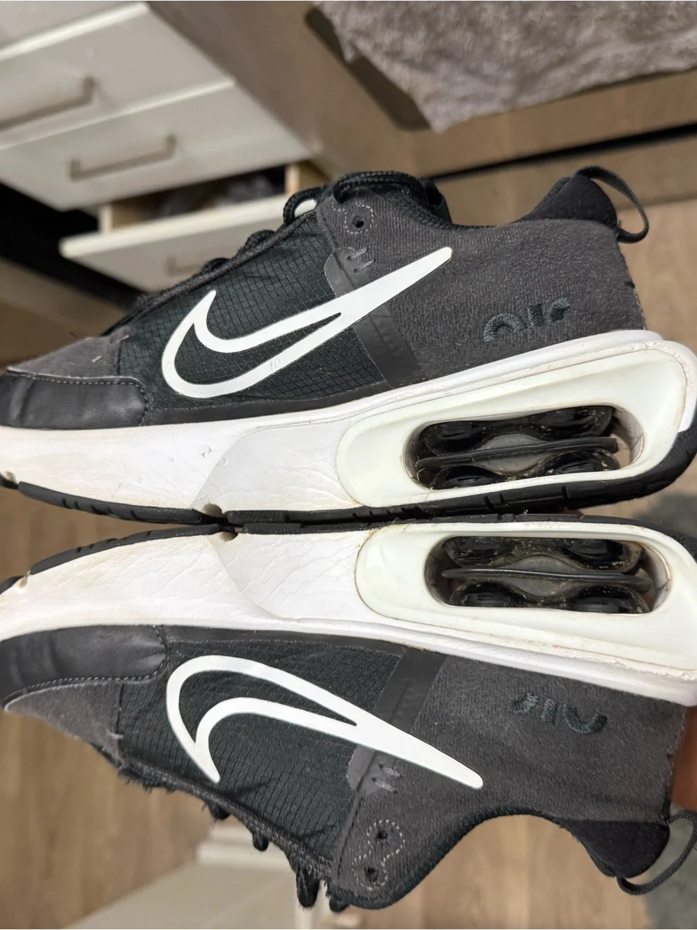 Nike Air Max Interlock Black White DQ2904-001 Athletic Sneaker Women Size 7 Used
